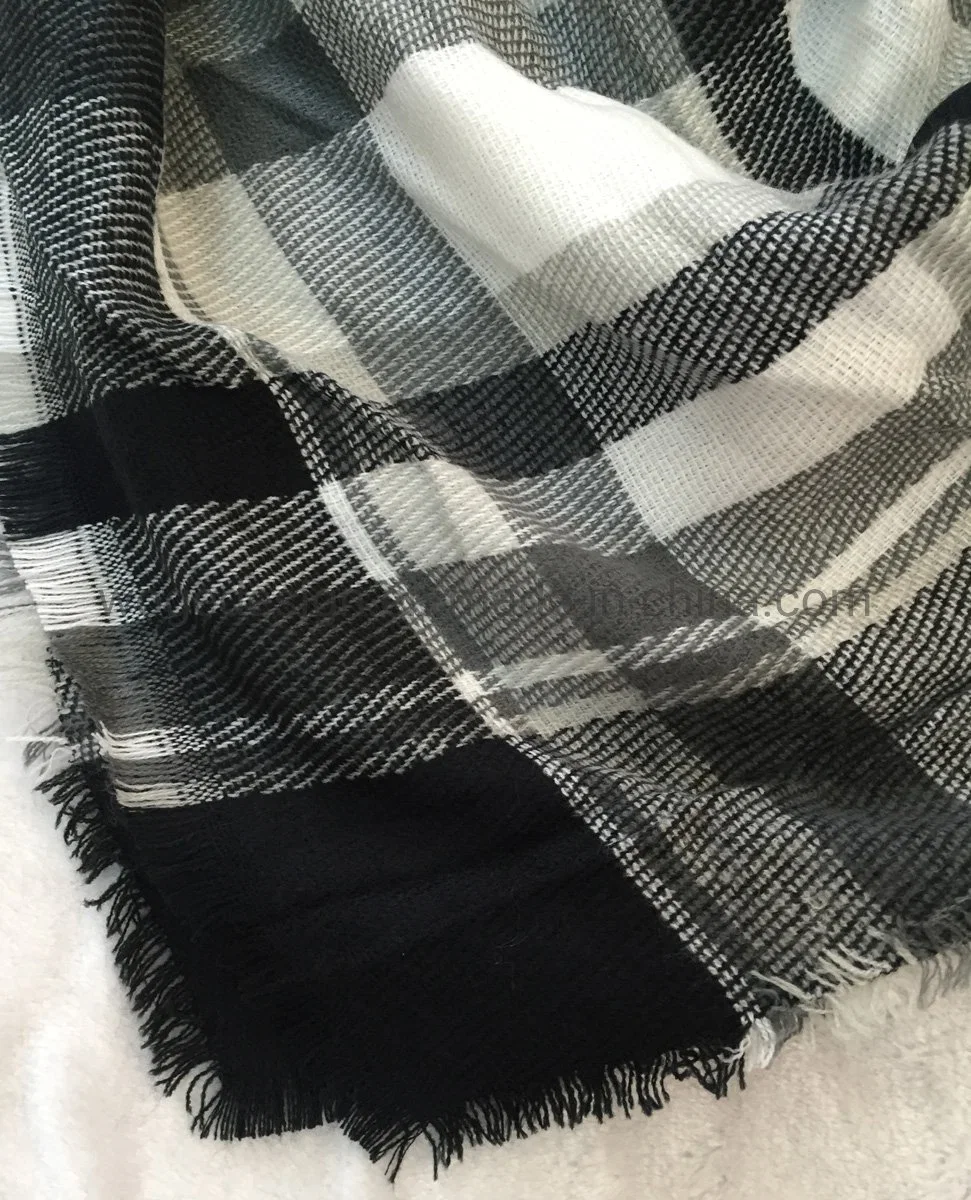 Fashion New Square 140*140cm Commendable Stole Scarf Women Soft Acrylic Black White Winter Plaid Checked Shawl for Lady