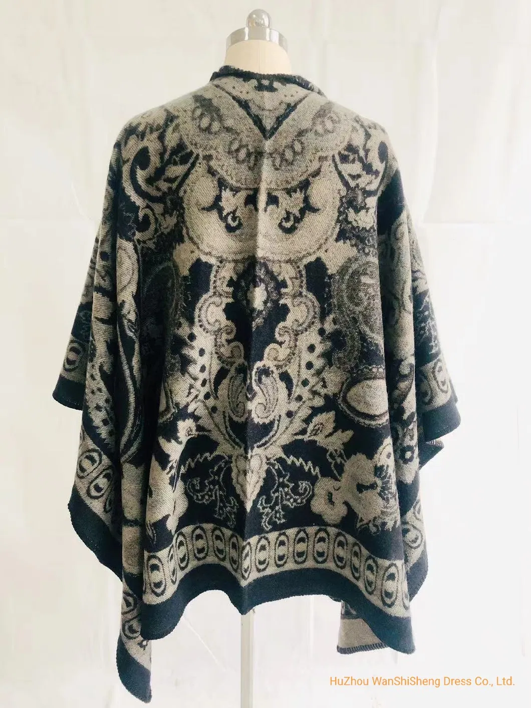 New Fashionabel Paisley Poncho Shawl Laides Winter Warm Poncho/Ruana//Warp/Cape