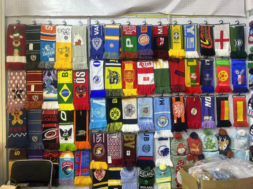 Factory Custom Logo Fans Knitted Acrylic Football Soccer Scarf