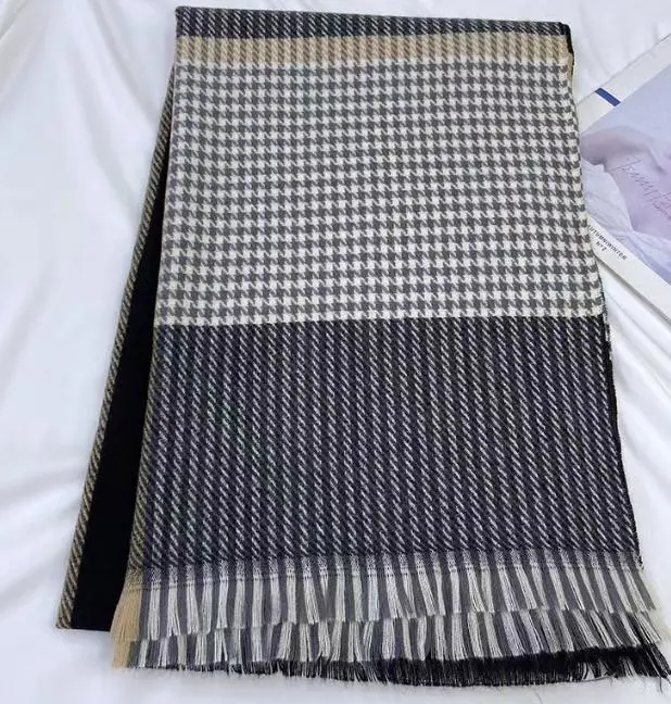 Autumn and Winter Women&prime;s Latest Fashion Checked Horizontal Stripe Warm Lady Scarf