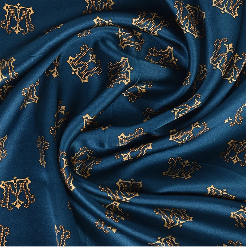 Factory Supply Classic Design Printed Scarves for Women