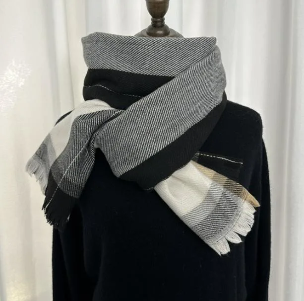 Autumn and Winter Women&prime;s Latest Fashion Checked Horizontal Stripe Warm Lady Scarf