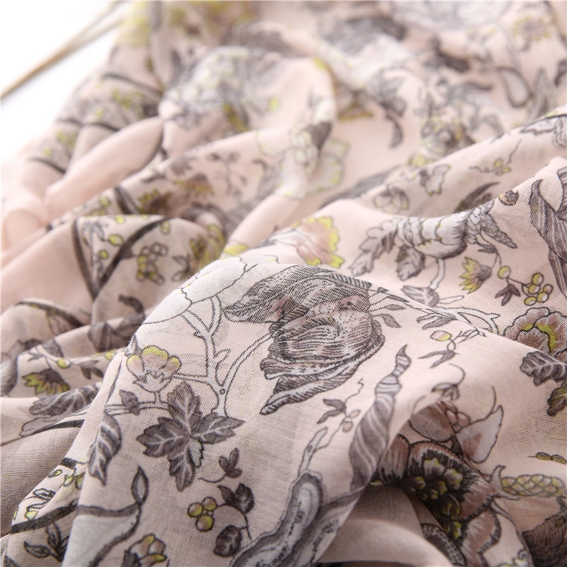 Rosa Print Scarf Female New Floral Pattern Spring Autumn High Quality Shawl Fashionable Temperament All-Match Tassels Scarf