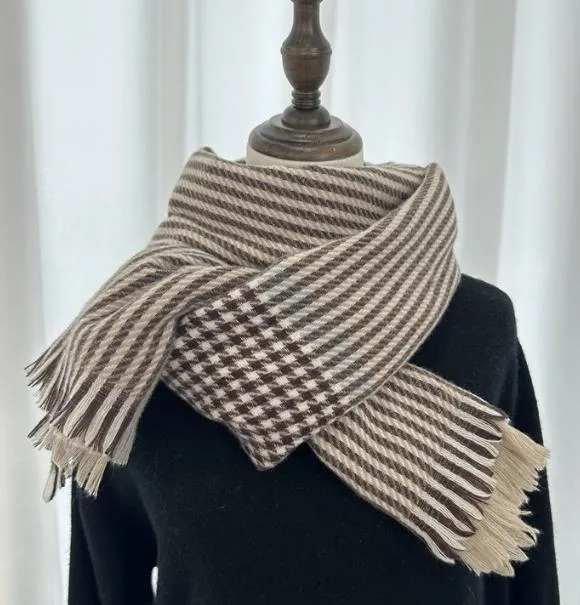 Autumn and Winter Women&prime;s Latest Fashion Checked Horizontal Stripe Warm Lady Scarf