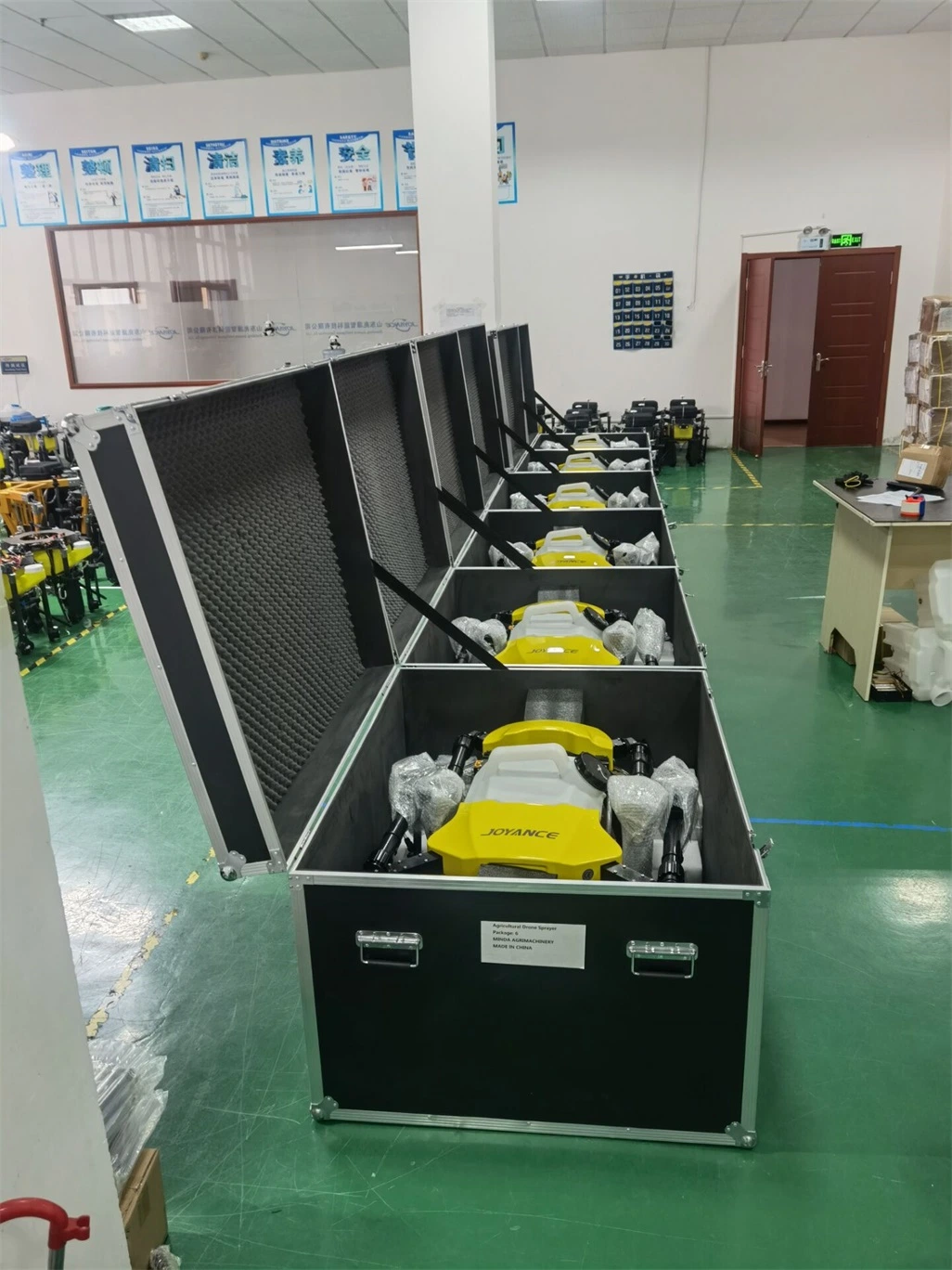 Factory Supply Farm Spraying Insecticides, Pesticides, Liquid Fertilizers Plant Protection Sprayer Uav Spray Disinfection Sprayer Drone Agras T40 40liter