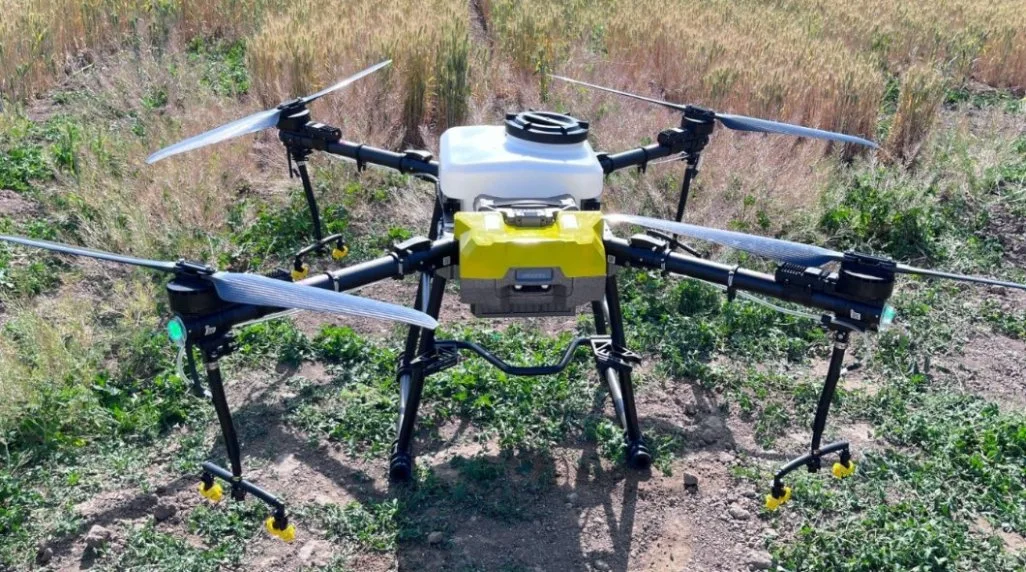 Drone Pulverizador Agricola 40L Pesticide Spraying Drone with 18s 30000mAh Smart Battery