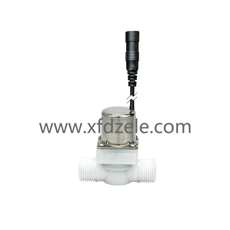 Xfdz Wall Mounted White Ceramic Urinal Toilet Flush Including Sensor Solenoid Valve Battery Pack and Transformer