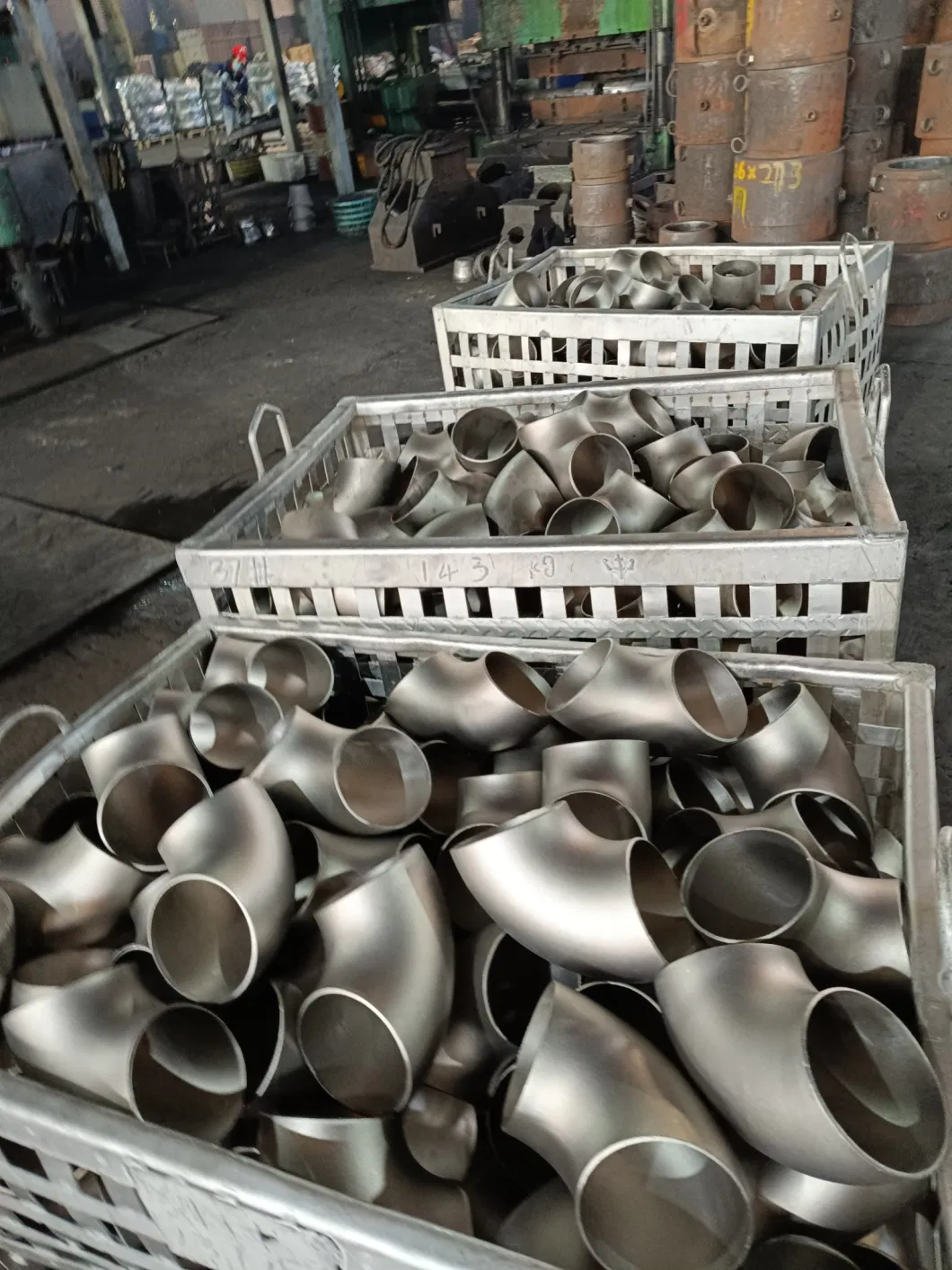 SS304 Elbow Stainless Steel Pipe Fittings Sanitary Press Fittings Stainless Steel Elbow