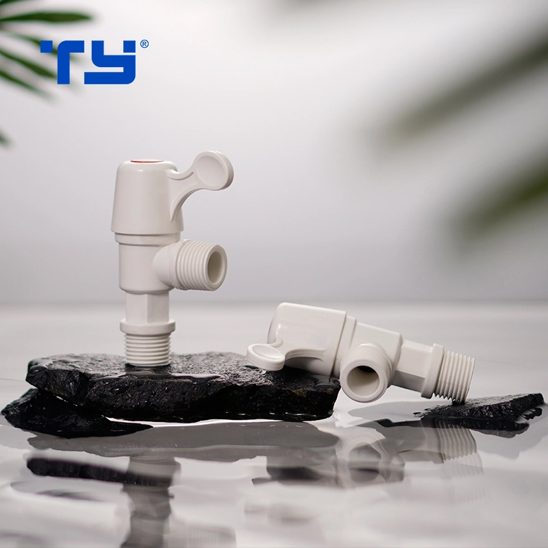 Good Quality PVC (CPVC/Plastic) Pressure Pipe Tube Fitting for BS Standard