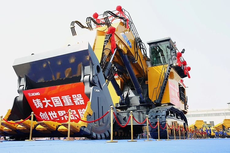 Customize 700 Ton Large Heavy Duty Equipment Hydraulic Crawler Excavator Xe7000 for Sale