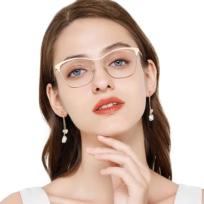 Trendy Fashion Photochromic Personality Simple Metal Discoloration Cat Eye Anti-Blue Light Glasses Metal Glasses Women Eyewear