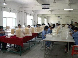 Chinese Factory Custom Made Unique Wooden Base Acrylic Napkin Holder