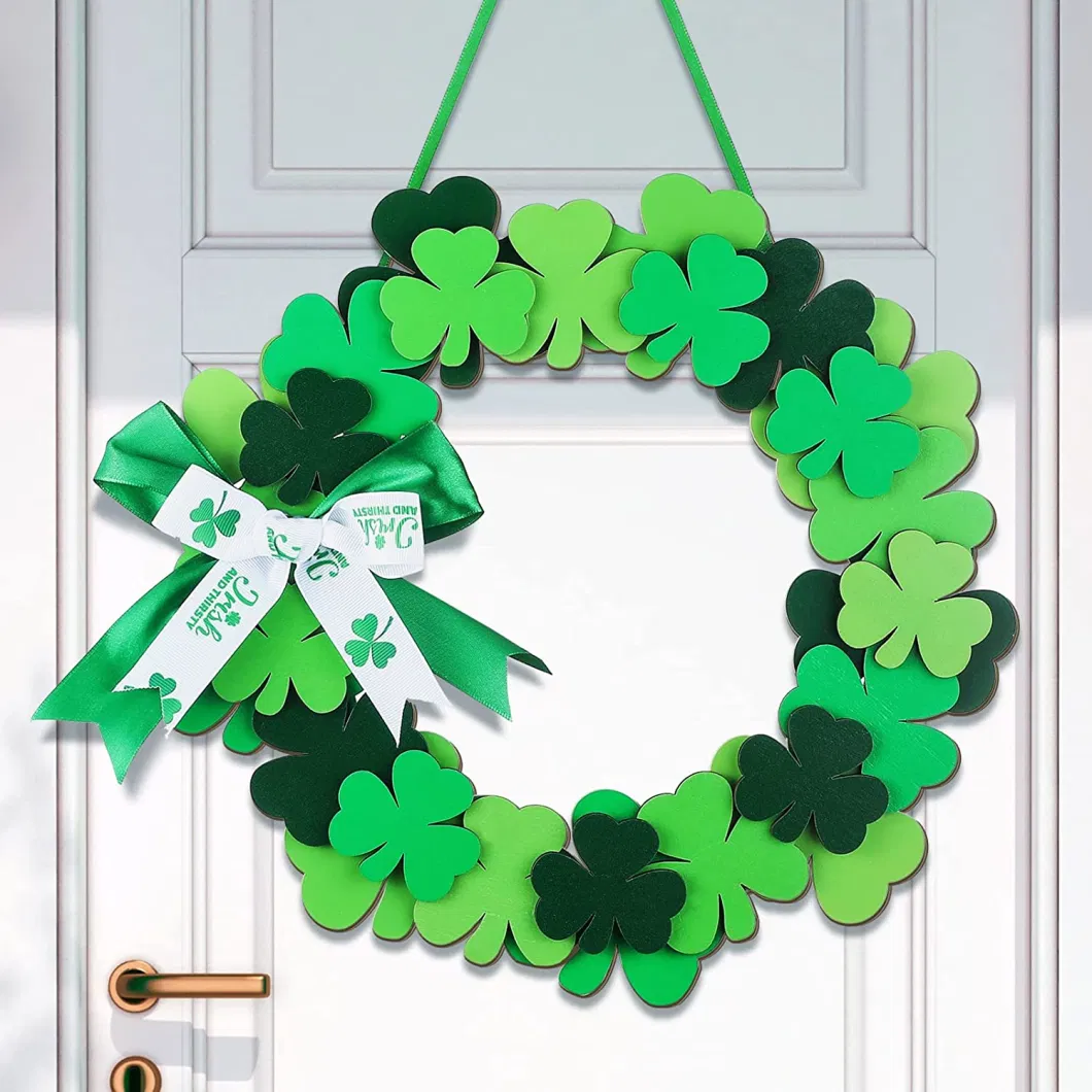 Wooden Hanging Welcome Sign Carrying Clovers Door Sign Plaque Decor for Room Front Door