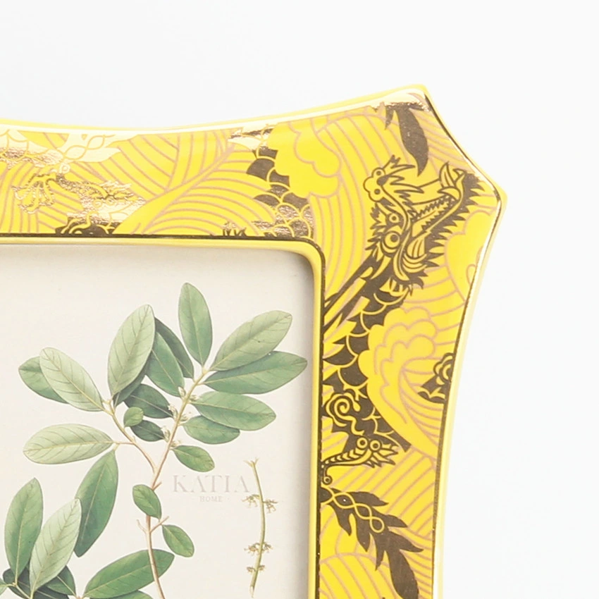 Fr003 Home Decor Luxury Gold Dragon Design Yellow Photo Frame Chinoiserie Tabletop Antique Photo Frame