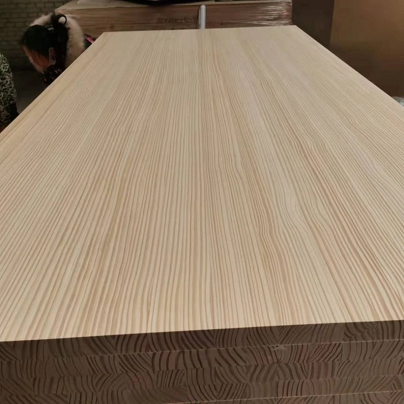 Eco-Friendly Glue 1220*2440mm Radiata Pine Wood Board Used for Making Furniture