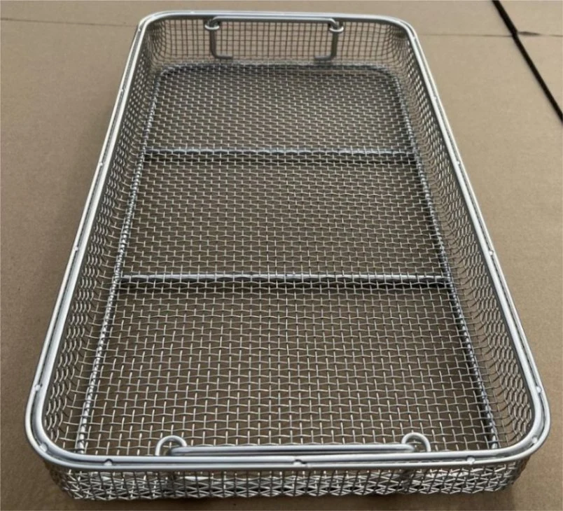 Locking Mechanism Lid Stainless Steel Rigid Scope Mesh Aluminum Perforated Sheet Tray UV Portable Container Medical Equipmen Sterilization Basket Endoscope Box