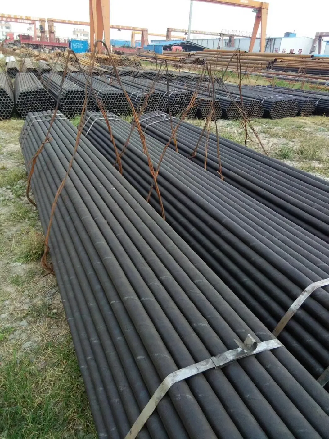 Huge Stock ASTM a 106 Gr. B Carbon Steel Pipe 200mm Diameter Steel Pipe