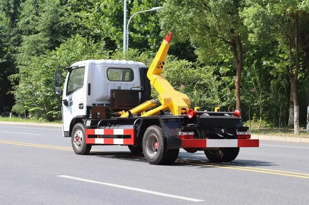 Cheap Price New Dongfeng D6 Chassis Spacious Hook Loader Precision Control Seamless Integration Heavy-Duty Collect Truck Hydraulic Hooklift Garbage Truck