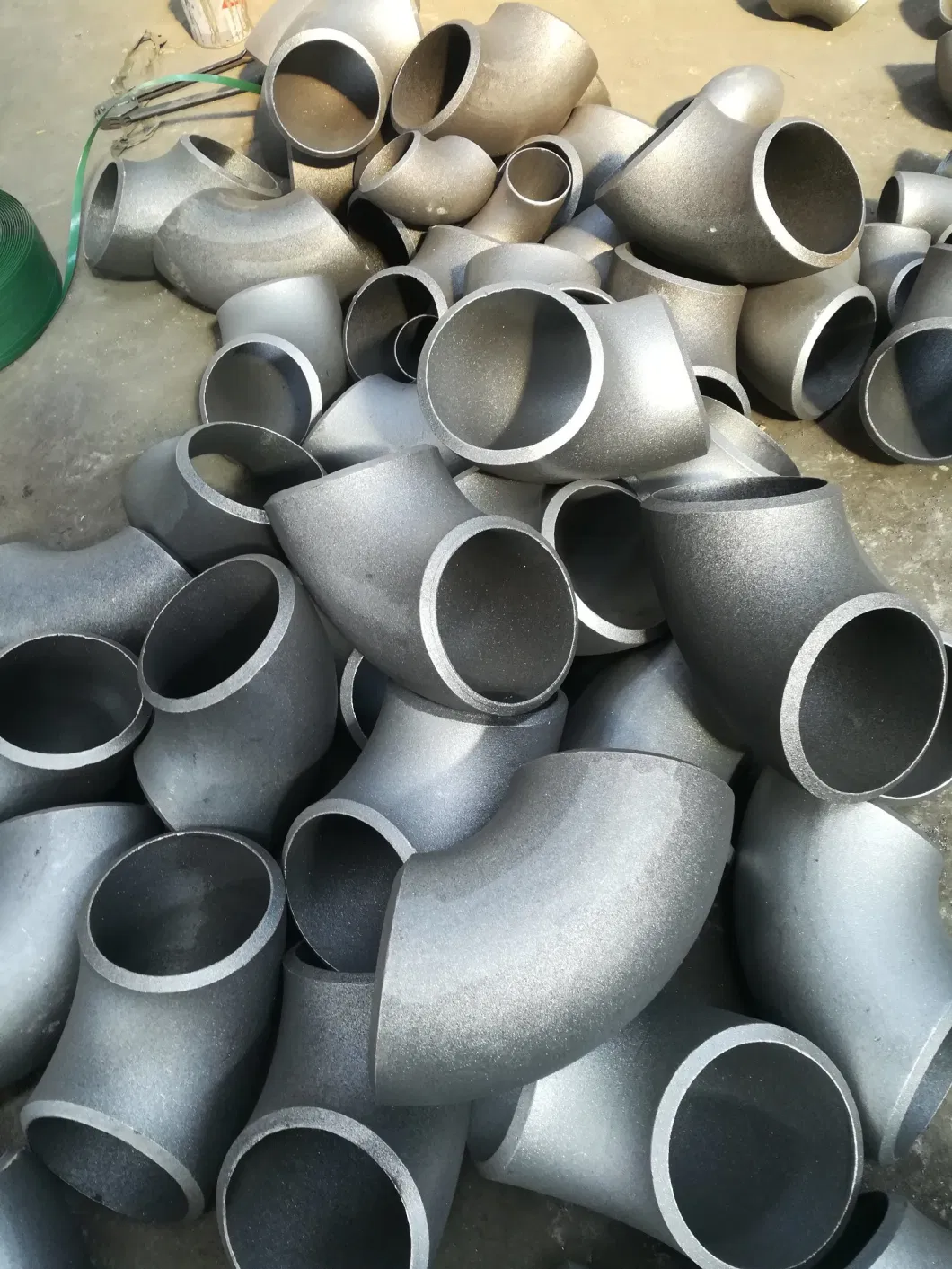 Carbon Steel/Stainless Steel Long Radius Seamless Steel Pipe Fitting Elbow