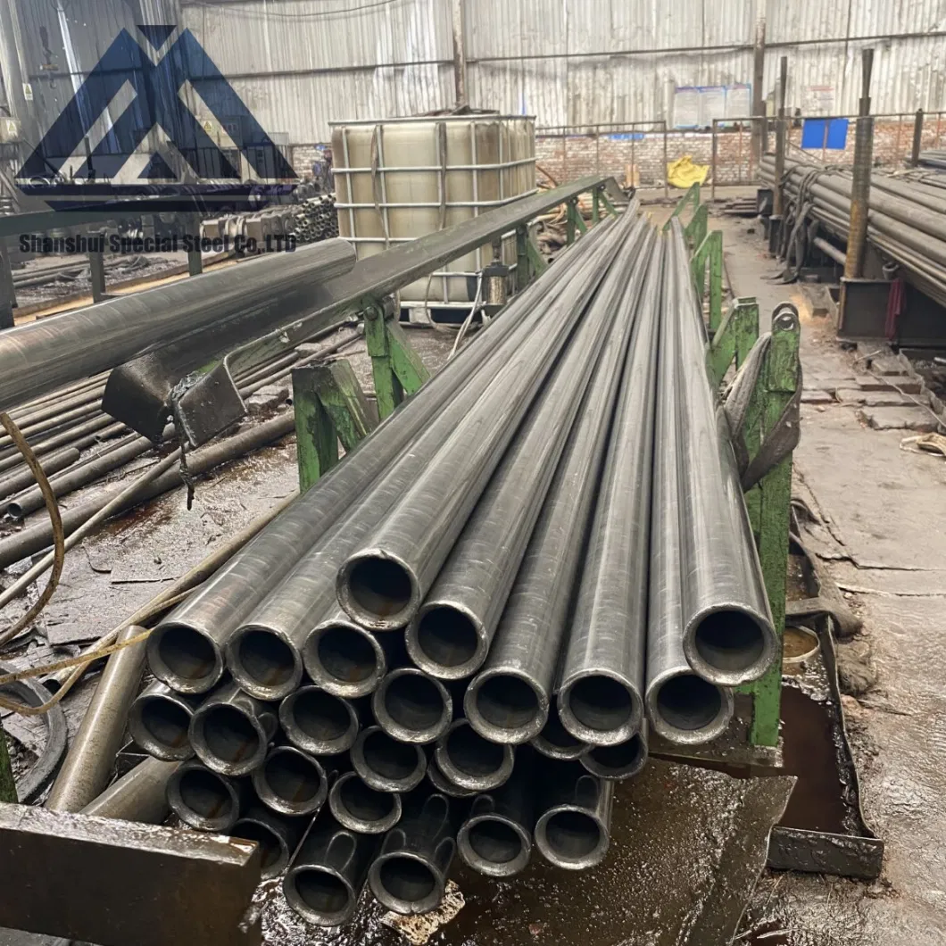 Seamless Steel Pipe ASTM A213 P91/T11 SA355/T91/911/SA192/SA53/A160/St35.8/St45/1020/1045 Round Alloy Carbon Steel Pipe/Tube