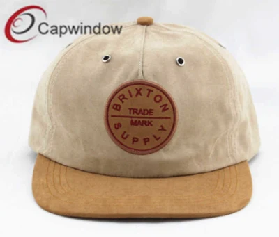 Snapback-Kappe aus Wildleder mit rundem Lederaufnäher (01576)