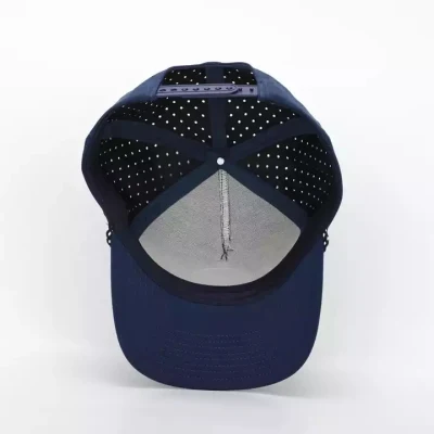 Custom 5 Panel Gummi PVC Logo Seil Baseball Cap Melin Wasserdichte Polyester Laser Cut Blue Surf Perforierte Hut Gorras Angeln Performance Sports Dad Golfkappe