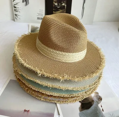Strohhut, mit Pelz getrimmter Strohhut, Gentleman&prime;s Hut, Top hat, Sonnenblende, Strohhut Am Strand