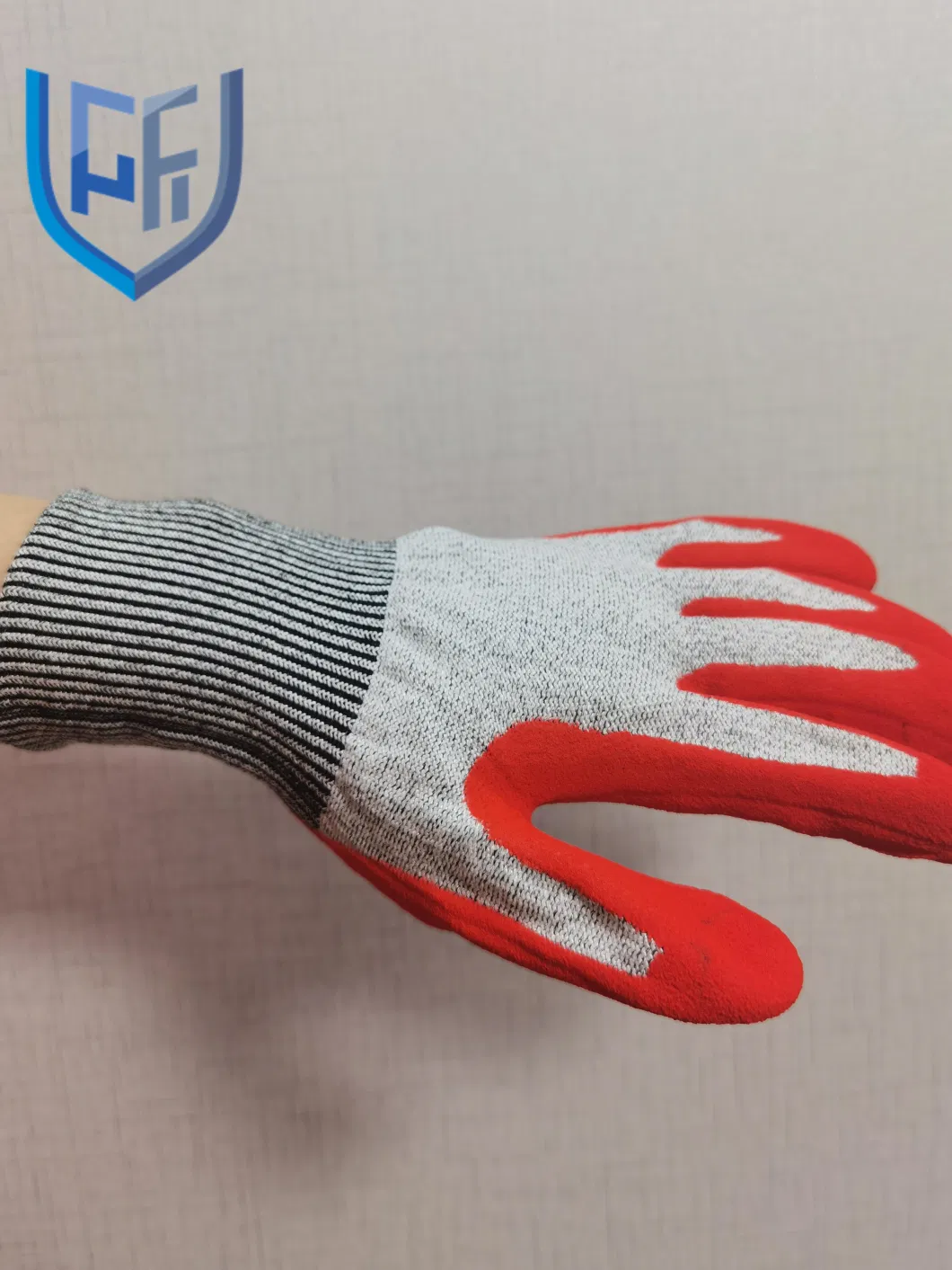 High Quality 13 Gauge Hppe Cut Resistant Palm Coating Nitrile Sandy Safety Work Hand Gloves