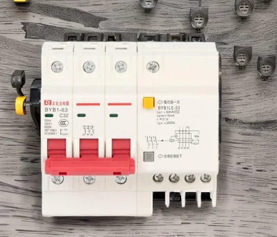  INTERRUTTORE di circuito a corrente residua 63A CA tipo 4 poli, RCCB, ELCB