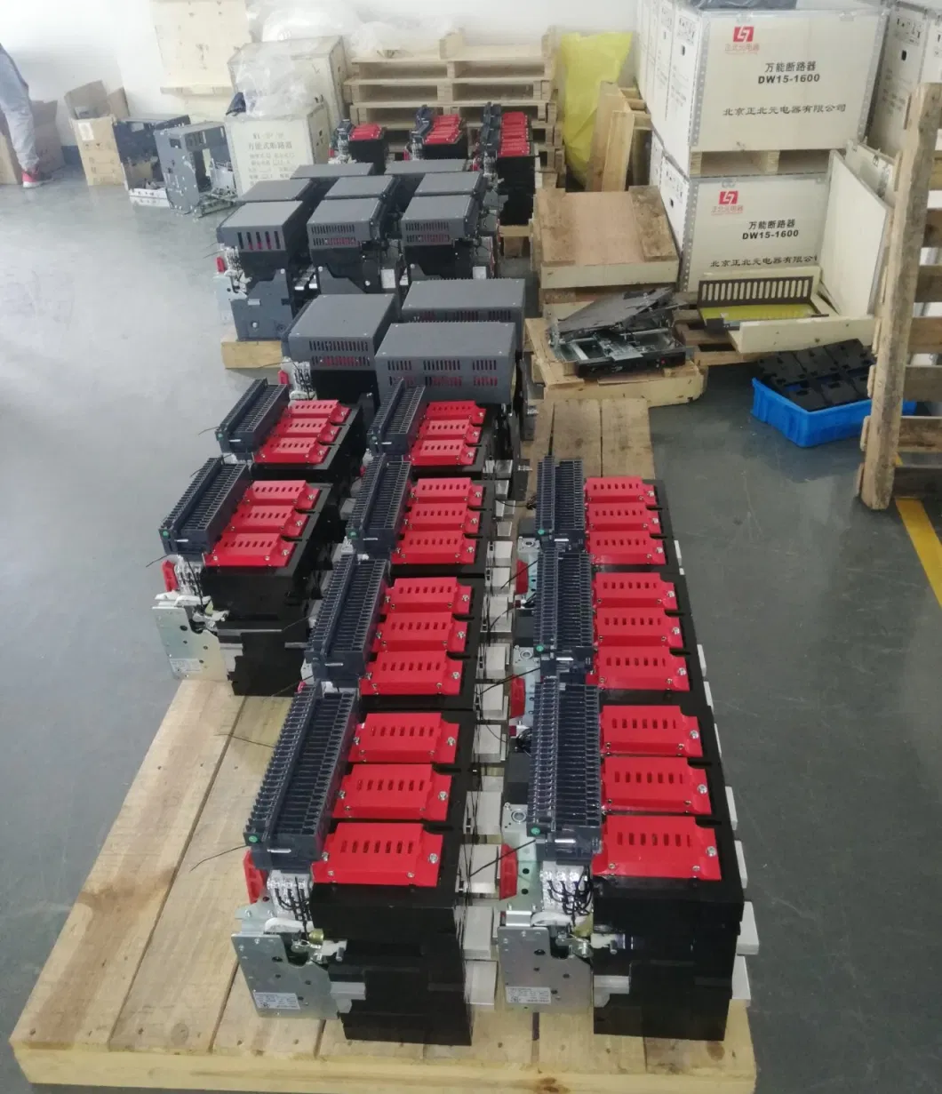 Intelligent Air Breaker - 400A Universal Circuit Breaker