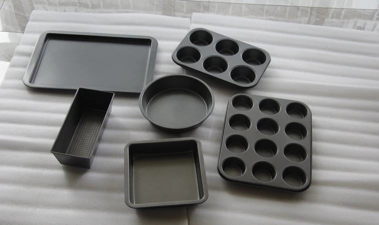 Nonstick Carbon Steel Bakeware 12 Cup Muffin Pan