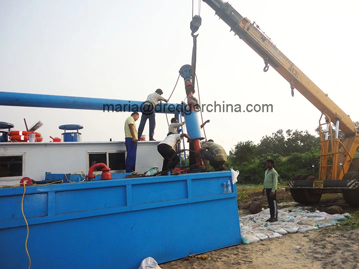 Mechanical Sand Dredging Dredge Machine with Chains of Buckets