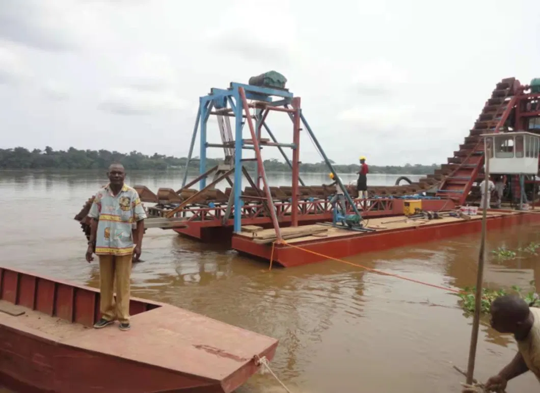 Sand Mining Bucket Chain Dredger Dredging Equipment 200m3/H with Quality Guarantee