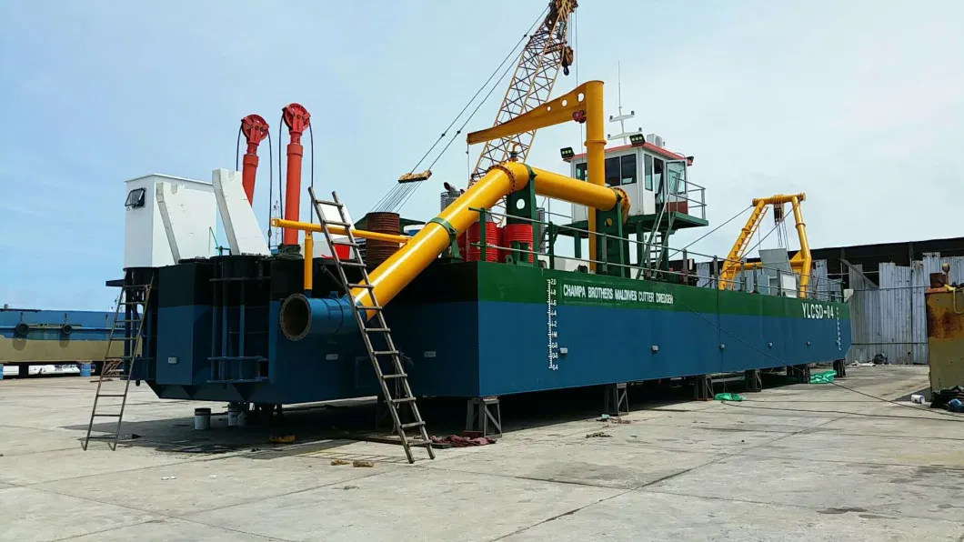 Amphibious Dredger Multinational Dredging Equipment for Sale