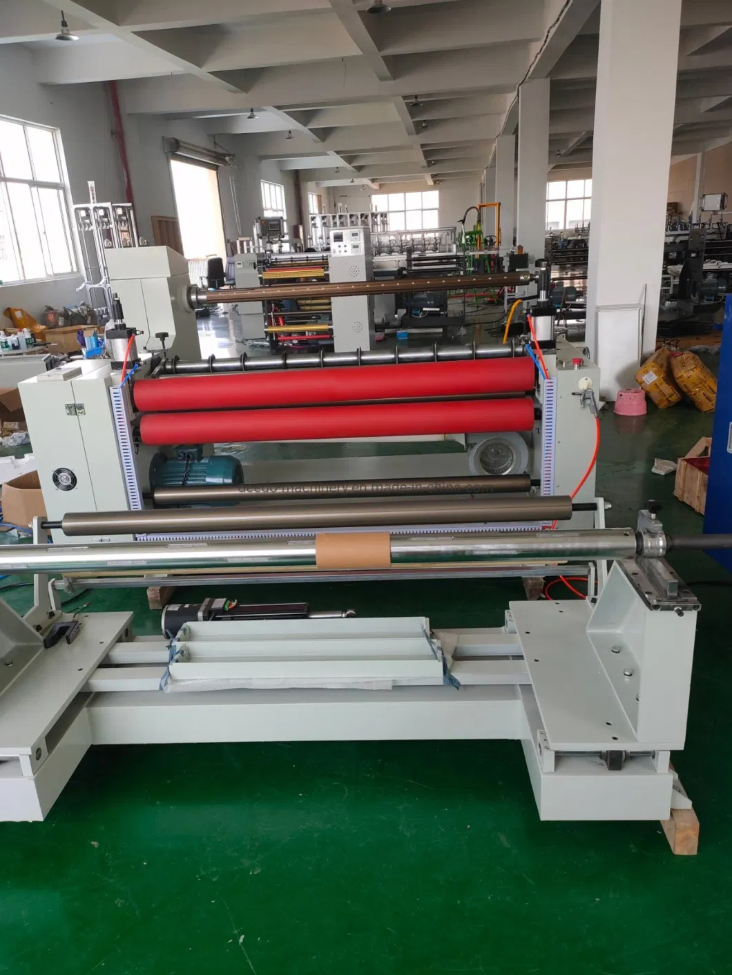 2024 Stretch Film Rewinder Slitting Slitter Machine