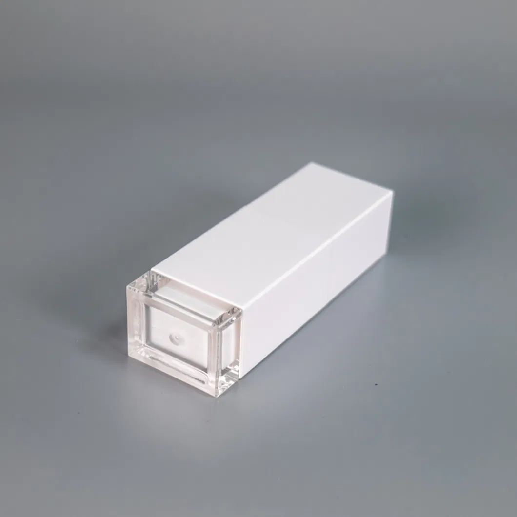 2023 New Product Square Shape High End Cosmetic Plastic Container 50ml Acrylic Bottles Serum Bb Cream Pump Bottle for Sunscreen with Silver Printing