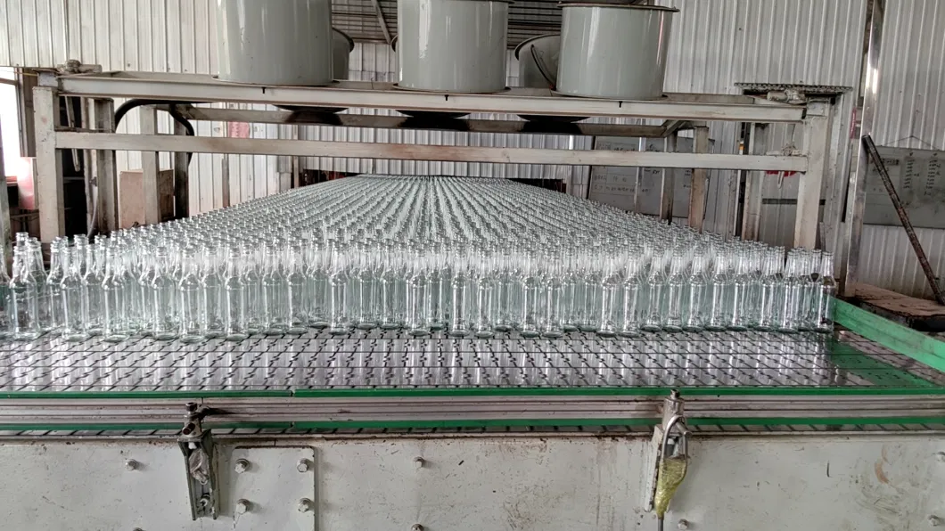 Wholesale Empty 140ml 4oz Gray White Pink Purple Yellow Clear Red Blue Embossed Glass Diffuser Bottle with Reed Sticks