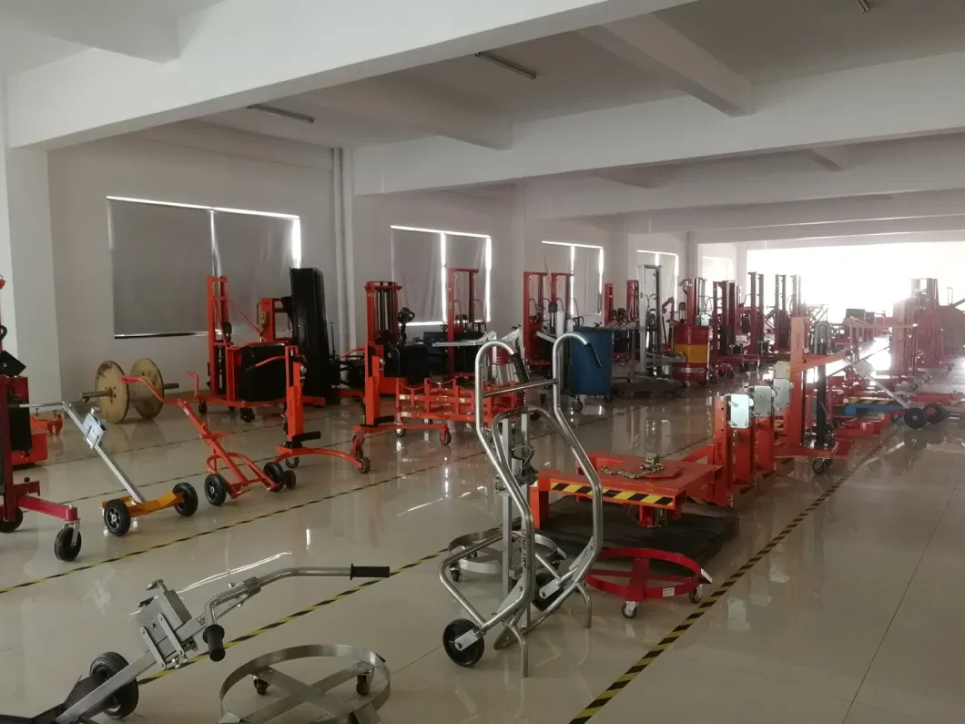 Semi Electric Elevated Work Platform Hydraulic Elevated Platform Self Propelled Lift Platform Panel Control China Manufactory (SJY)