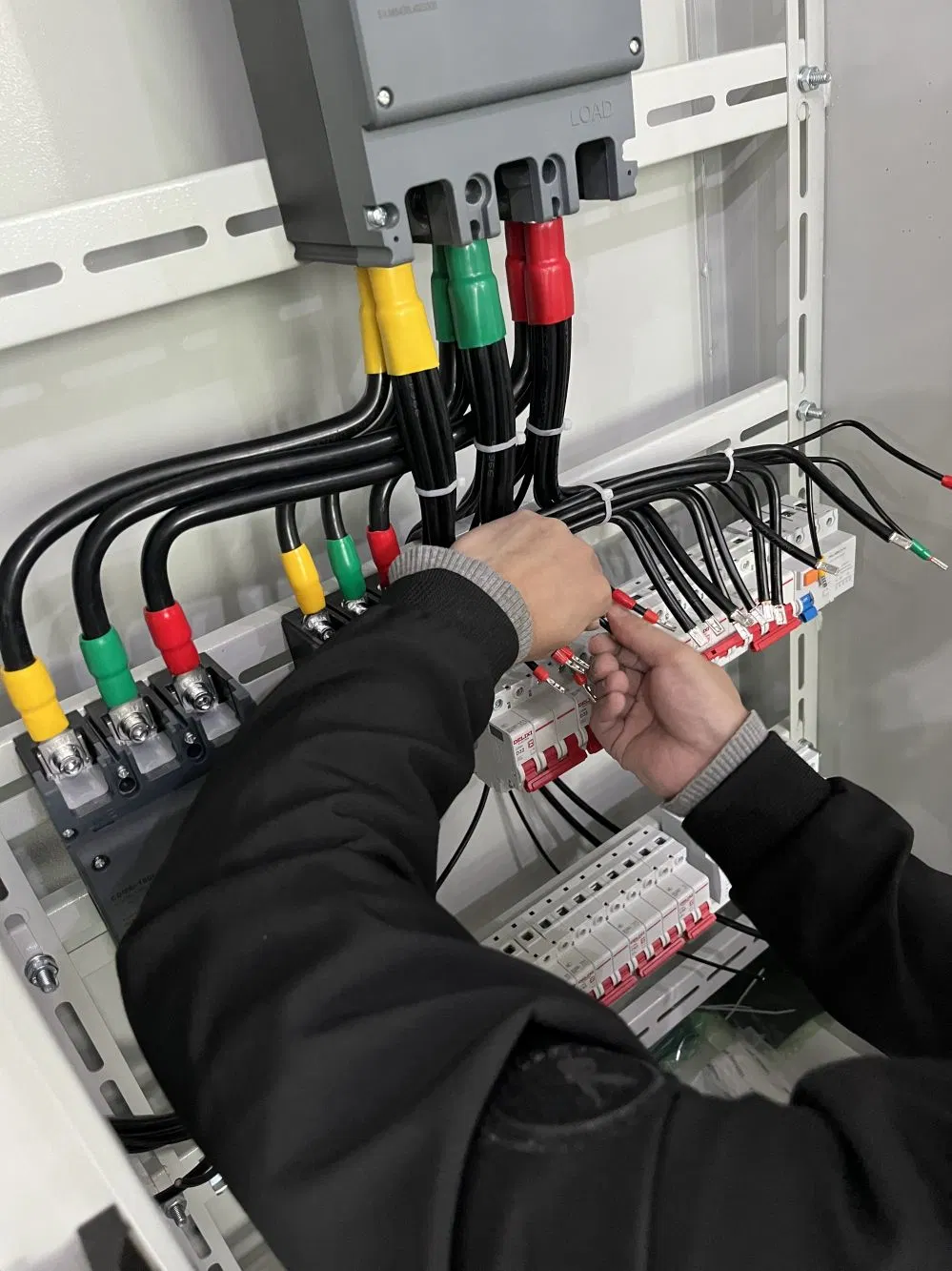 Efficient Constant Pressure Control with S1 VFD Electric Panel