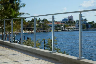 Außenbodenmontage Stahlbalustrade Kabelgeländer