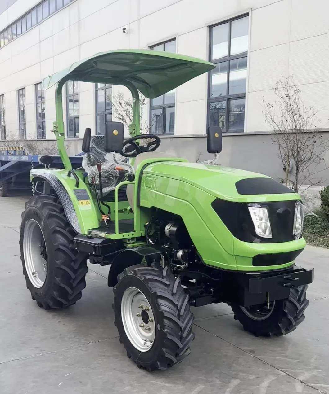 Yto EPA Te Like Kubota John 25HP 35HP 40HP 50HP Agriculture Farm Mini 4X4 4WD Wheel Garden Lawn China Tractor with Sunshade Heated Cab