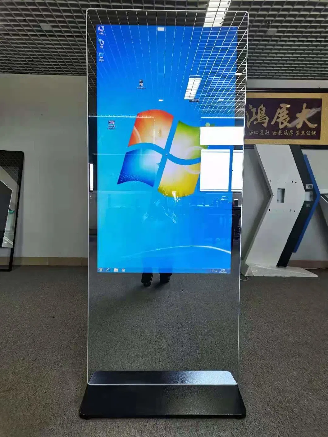 Floor Standing 32-55 Inch Magic Mirror Digital Display with Motion Sensor