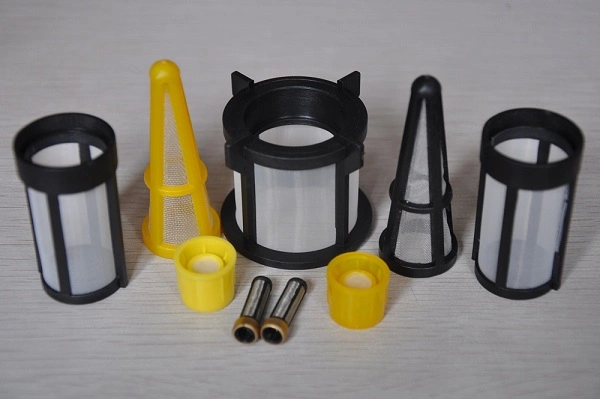 Molded Filtration Devices with Integrated Mesh Inserts