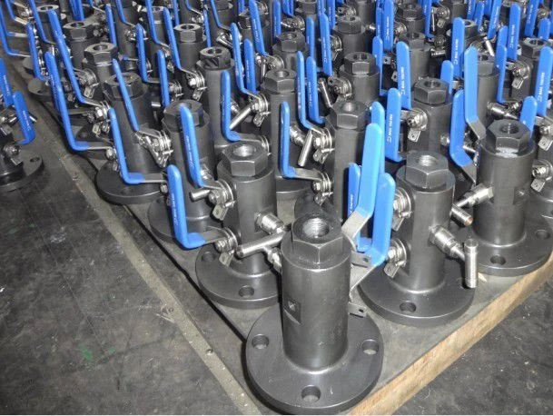 Gear Operated A105/ Lf2/F304L/F316L Forged Steel Dbb Valve / Double Block &amp; Bleed Valve / Dbb Ball Valve