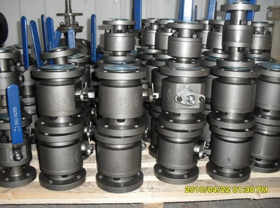 API 6D 3PCS A105 /F304/F316 Reduced Bore Gear Operated Flanged Ends Trunnion Mounted Ball Valve