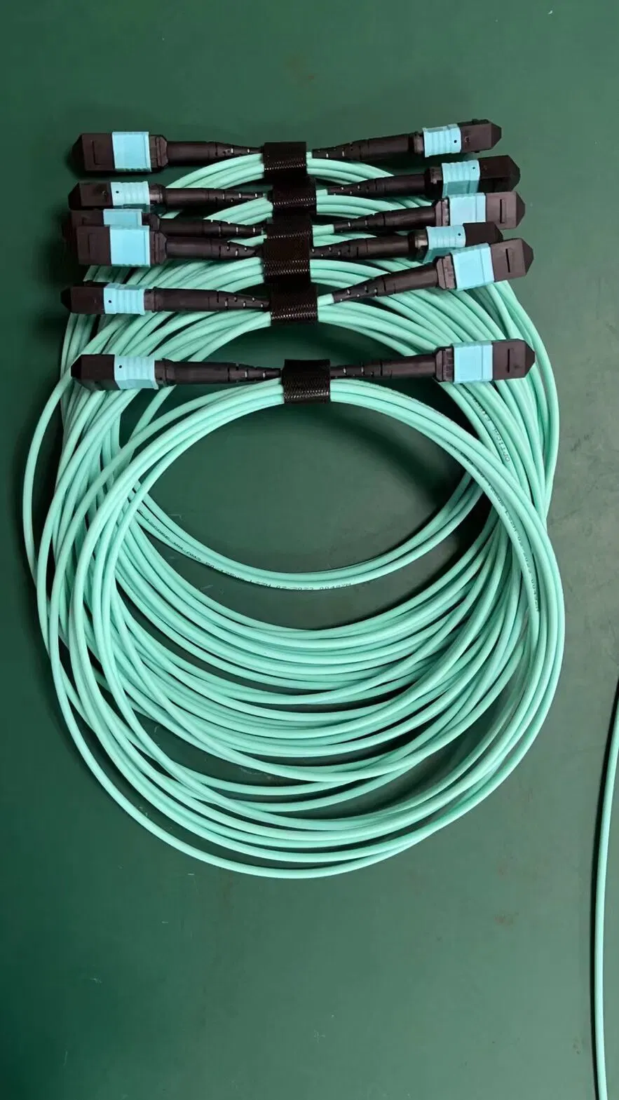 FTTH Fiber Optic Cable Accessories Fiber Optic Fast Connector