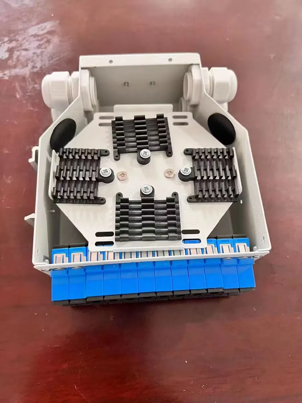 FTTH Fibre Waterproof Fiber Optical Cable Junction Optic Distribution Terminal Box