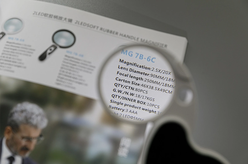Foldable Magnifier with Light, Live Handle Magnifier, 6901, LED Portable Magnifier