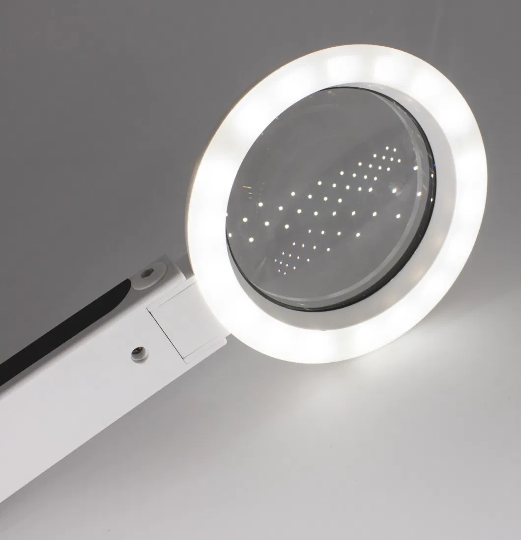18 LED Multifunctional Handheld Magnifier Fordable Magnifying Glass with Magnet
