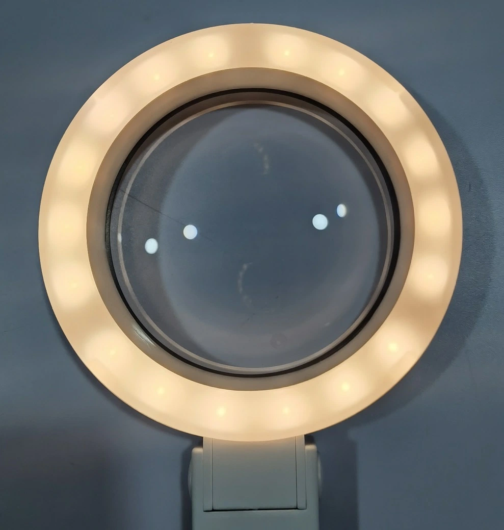 18 LED Multifunctional Handheld Magnifier Fordable Magnifying Glass with Magnet